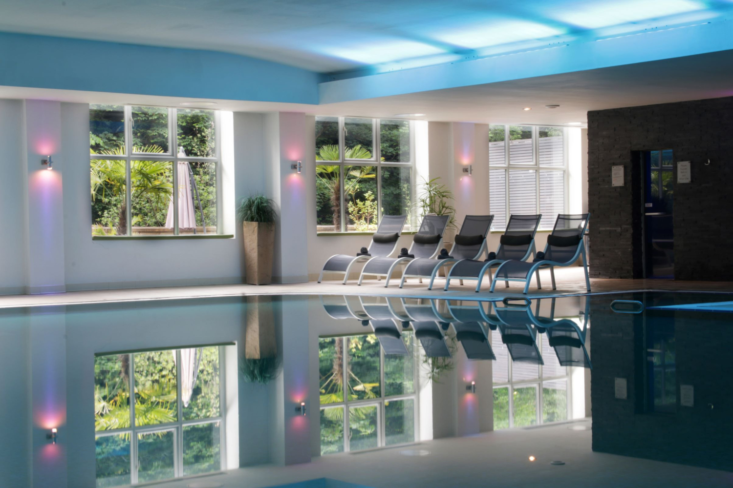 Titanic Spa Tests the Waters with Underwater Meditation