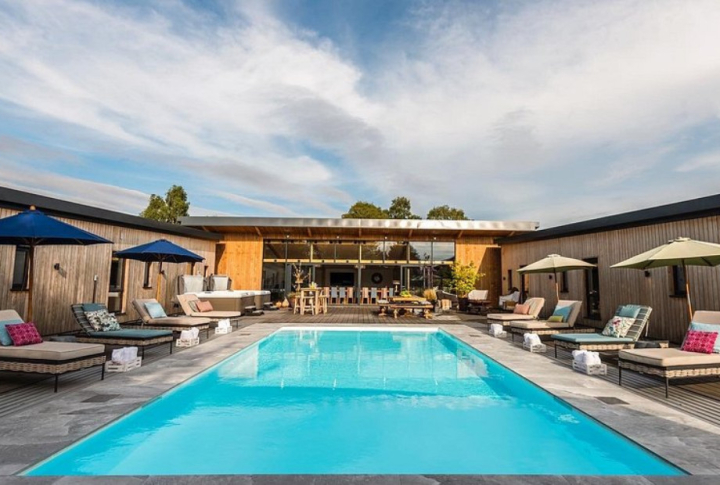Bainland Lodge Retreats Opens New Luxury Countryside Spa